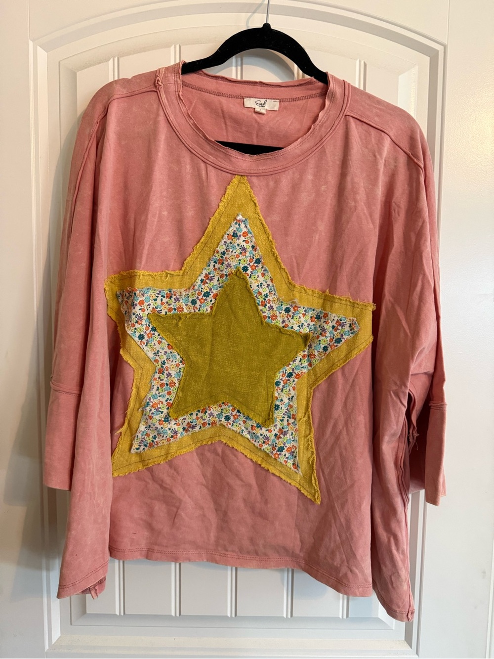 easel Pink Shirt with Yellow Star Appliqué